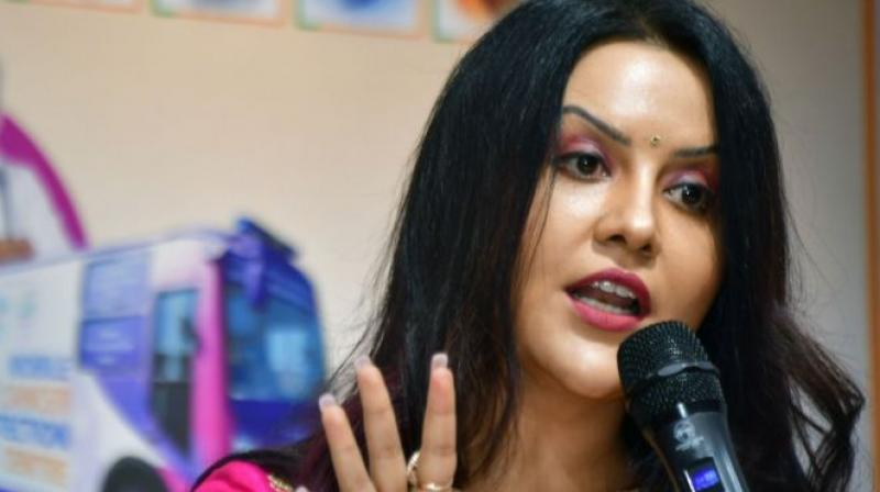 amruta fadnavis age